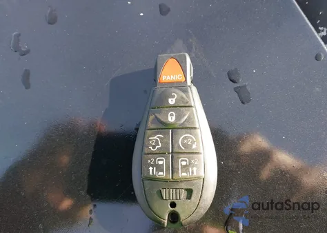 2008 Chrysler Town & Country Touring из США, поврежденный, VIN 2A8HR54P58R636906